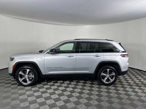Certified 2023 Jeep Grand Cherokee 4WD 4xe w/ Luxury Tech Group II image 29