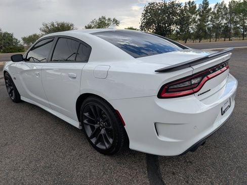 Used 2023 Dodge Charger Scat Pack w/ Navigation & Travel Group image 3