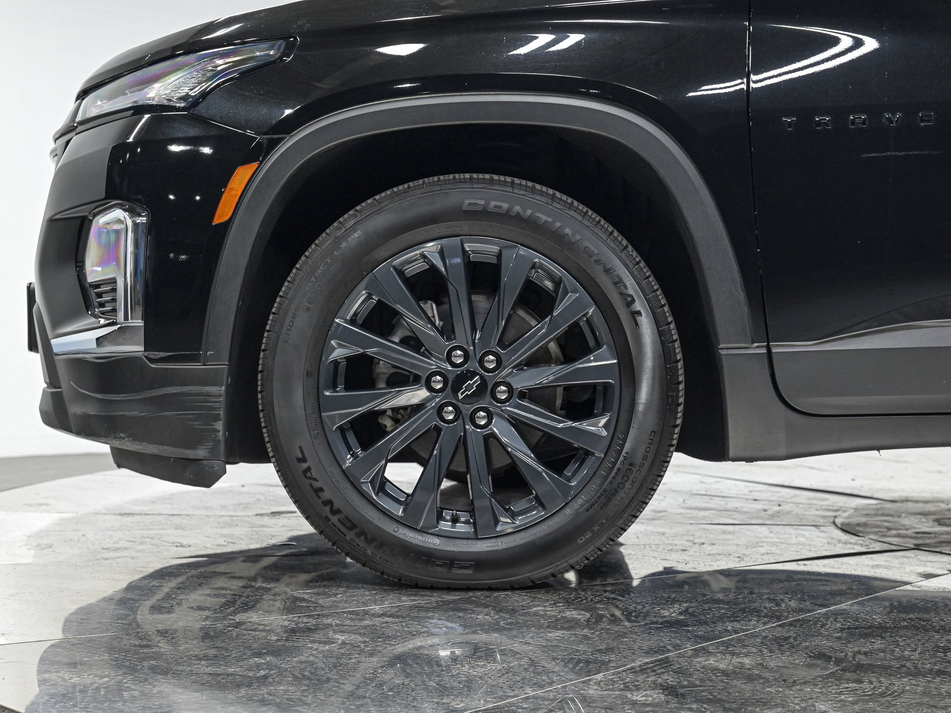 Used 2023 Chevrolet Traverse RS AWD/4WD image 3