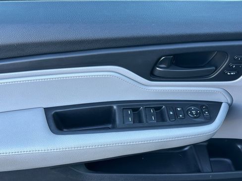 Used 2019 Honda Odyssey EX-L image 11