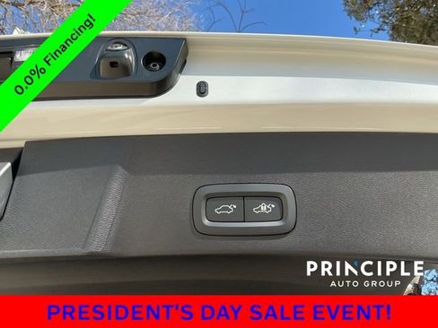 New 2026 Volvo XC40 B5 Core image 32