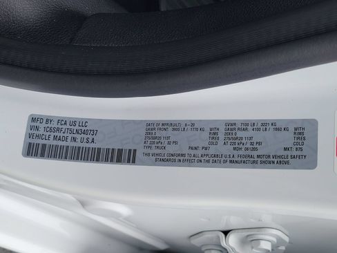Used 2020 RAM 1500 Laramie w/ Sport Appearance Package AWD/4WD image 18
