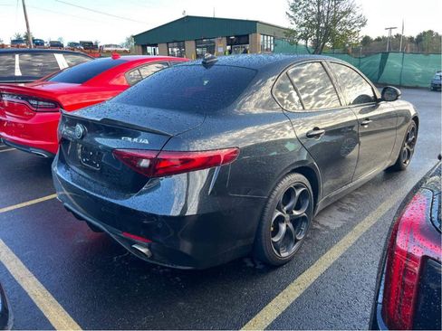 Used 2020 Alfa Romeo Giulia Ti Sport AWD/4WD image 4