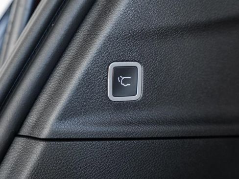 New 2026 Chrysler Pacifica Pinnacle image 10