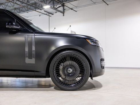 Used 2023 Land Rover Range Rover SE image 21