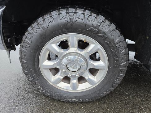 Used 2011 Ford F350 Lariat image 11