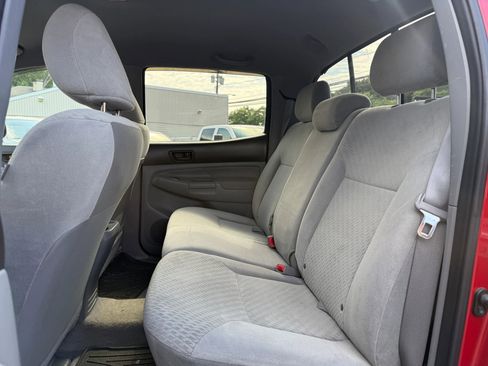 Used 2011 Toyota Tacoma 4x4 Double Cab w/ SR5 Pkg #2 image 13