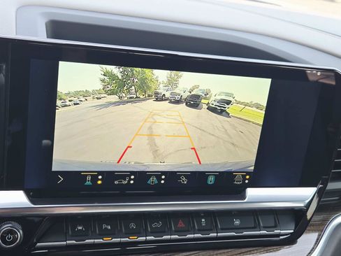 Used 2022 Chevrolet Silverado 1500 RST w/ Convenience Package II AWD/4WD image 30