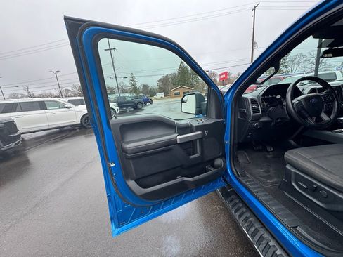 Used 2019 Ford F150 XLT w/ Equipment Group 302A Luxury AWD/4WD image 11