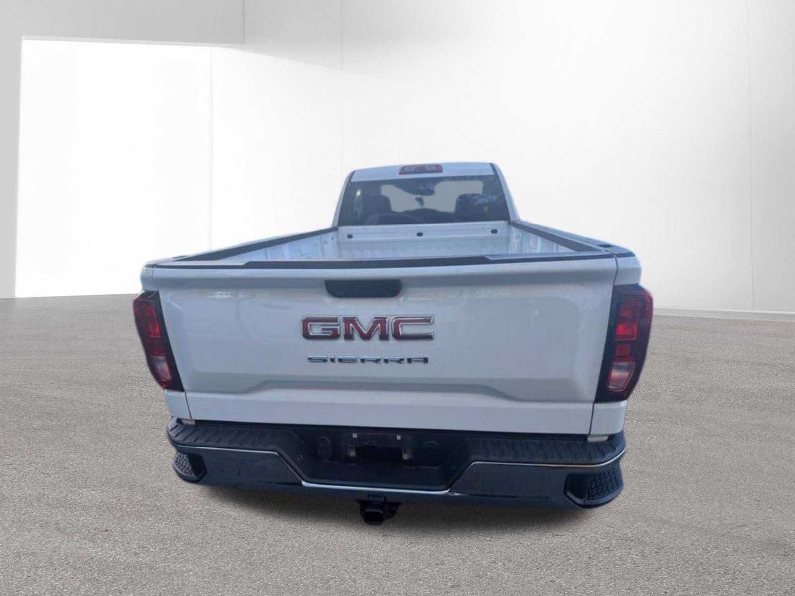 Used 2024 GMC Sierra 1500 Pro w/ Pro Value Package AWD/4WD image 4