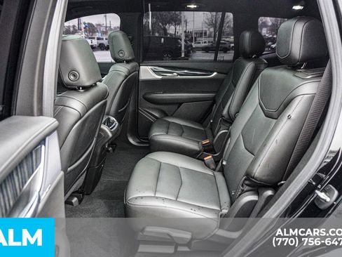 Used 2023 Cadillac XT6 Premium Luxury w/ Technology Package image 23