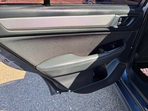 Used 2016 Subaru Legacy 2.5i AWD/4WD image 21