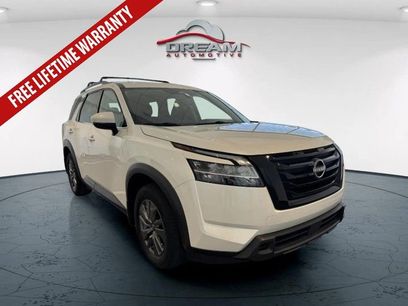 Used 2022 Nissan Pathfinder SV w/ SV Black Package