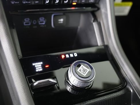 New 2025 Jeep Grand Cherokee Limited w/ Black Appearance Package image 22