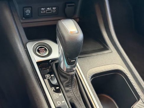 Used 2024 Nissan Sentra SV FWD image 22