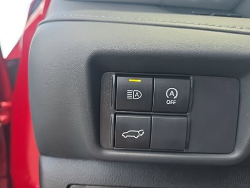 Certified 2025 Toyota Highlander XLE AWD/4WD image 17