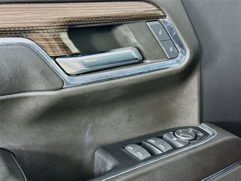 Used 2023 Chevrolet Silverado 1500 LT image 18