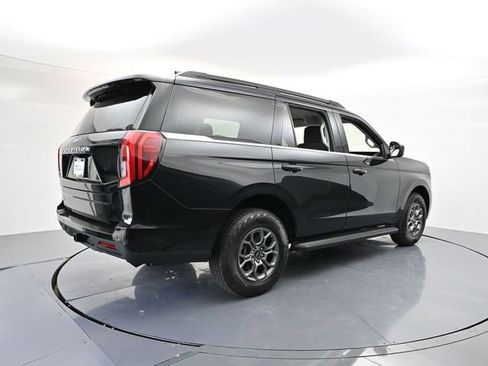 New 2025 Ford Expedition Active image 7