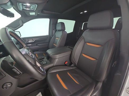 Used 2024 GMC Sierra 1500 AT4 w/ Technology Package AWD/4WD image 25