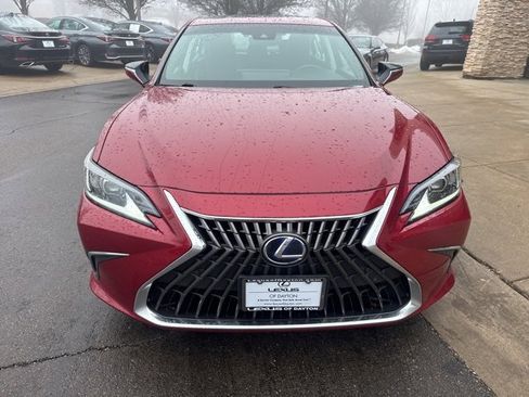 Used 2022 Lexus ES 300h w/ Luxury Package image 8