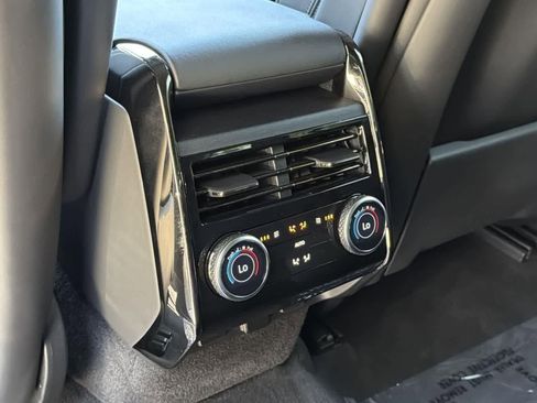Used 2023 Land Rover Range Rover Sport SE AWD/4WD image 26