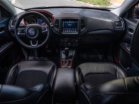 Used 2021 Jeep Compass Trailhawk image 9