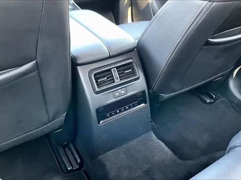 Used 2024 MAZDA CX-90 3.3 Turbo w/ Select Package image 33