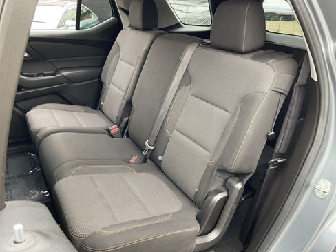 Used 2019 Chevrolet Traverse LS FWD image 19