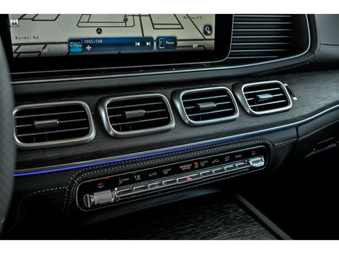 New 2026 Mercedes-Benz GLS 450 4MATIC image 16