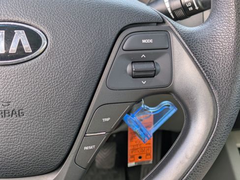 Used 2015 Kia Forte LX image 22