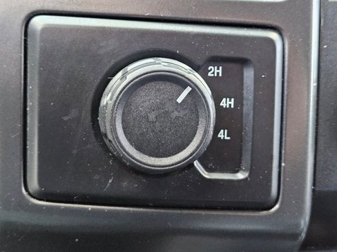 Used 2019 Ford F150 XLT w/ Equipment Group 302A Luxury image 12