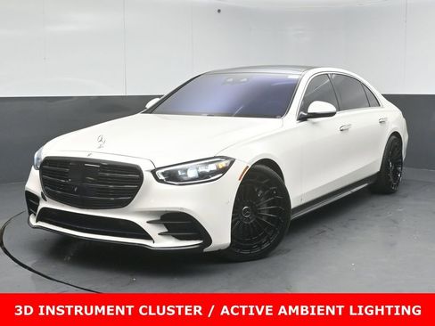 Used 2022 Mercedes-Benz S 500 4MATIC image 3