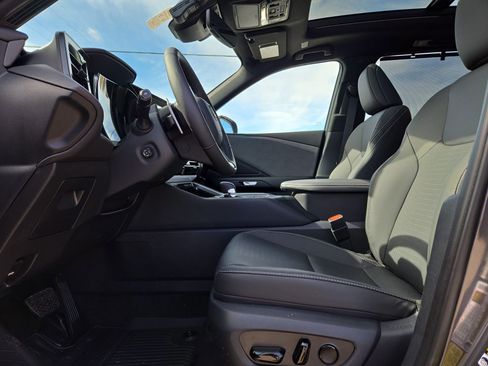 Used 2026 Lexus TX 350 350 Premium Technology image 16