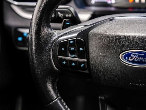 Used 2020 Ford Explorer XLT w/ Equipment Group 202A image 14