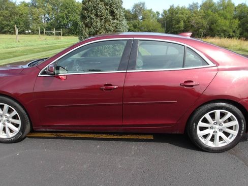 Used 2015 Chevrolet Malibu LT FWD image 15