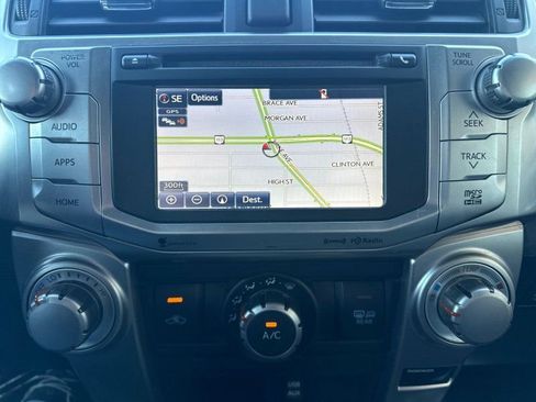 Used 2017 Toyota 4Runner SR5 Premium image 27