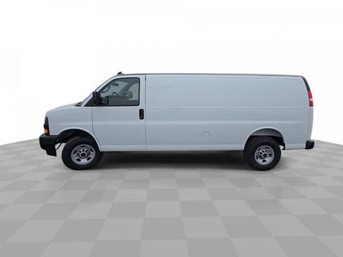 New 2025 GMC Savana 3500 Extended w/ Driver Convenience Package image 5