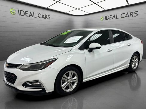 Used 2016 Chevrolet Cruze LT w/ Convenience Package FWD image 1