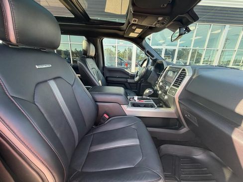 Used 2018 Ford F150 Platinum w/ Equipment Group 701A Luxury AWD/4WD image 14