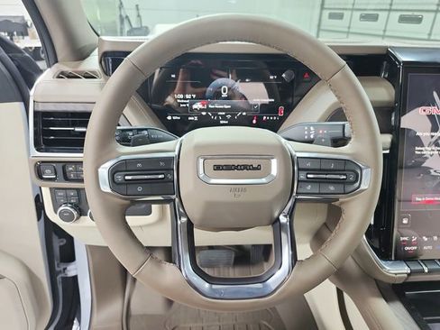 New 2026 GMC Yukon Denali w/ Sun & Power Step Package AWD/4WD image 24