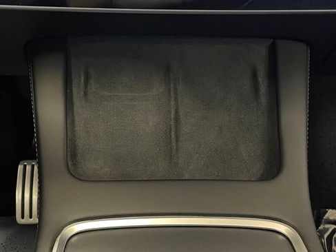 Used 2022 Tesla Model Y Performance image 40