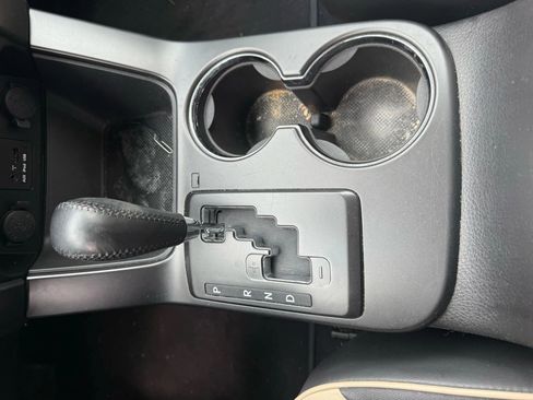 Used 2011 Kia Sorento EX w/ Premium Pkg image 19