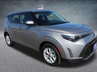 Used 2024 Kia Soul LX w/ Option Group 015