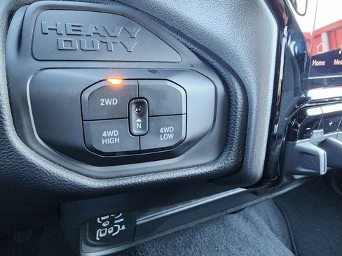 Used 2025 RAM 2500 Big Horn AWD/4WD image 28