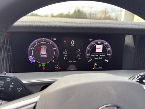 New 2026 Volkswagen Tiguan SE R-Line image 18