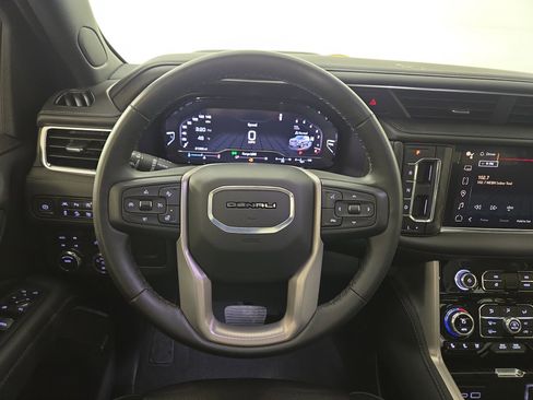 Certified 2024 GMC Yukon XL Denali image 15