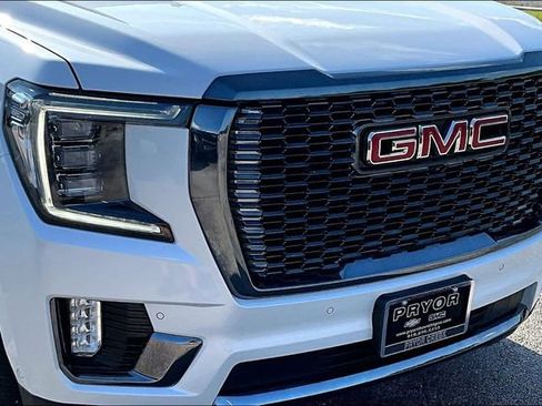 Used 2024 GMC Yukon Denali Ultimate AWD/4WD image 34