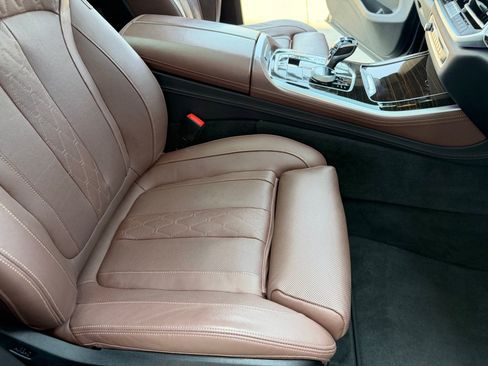 Used 2019 BMW X5 xDrive50i w/ M Sport Package AWD/4WD image 28