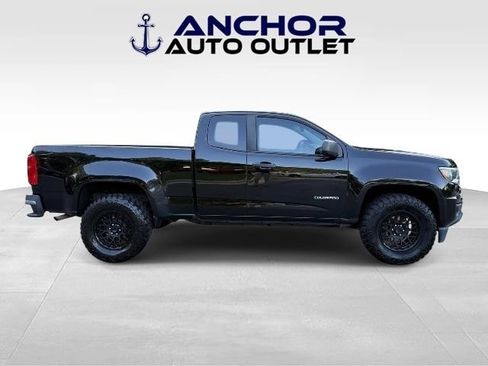 Used 2017 Chevrolet Colorado W/T w/ WT Convenience Package RWD image 9