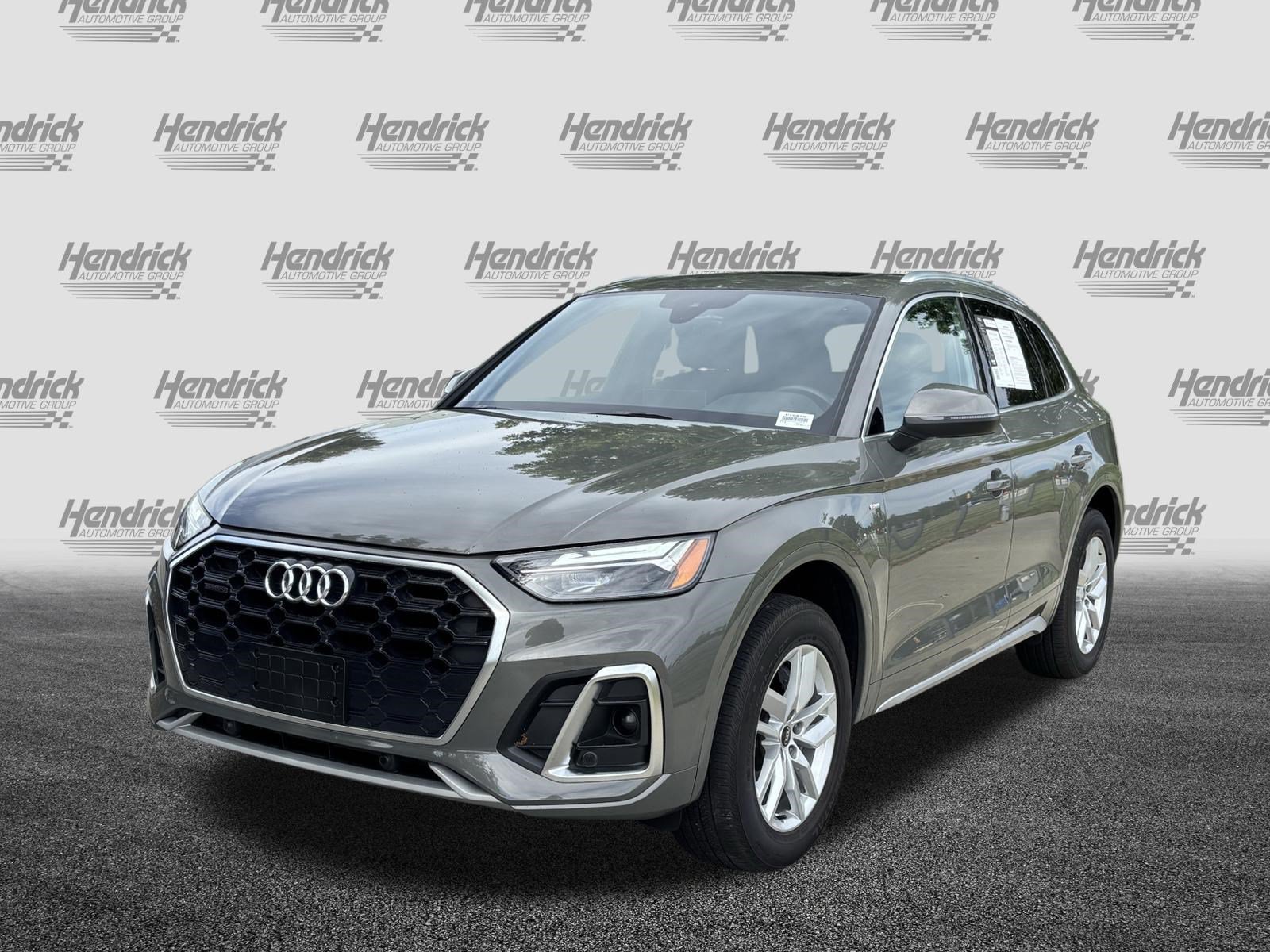 Certified 2023 Audi Q5 2.0T Premium w/ Convenience Package AWD/4WD image 5